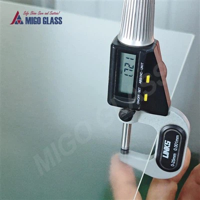 1.6 মিমি লো আয়রন প্রিজম্যাটিক ম্যাট টেম্পারড গ্লাস